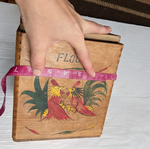 VINTAGE rooster square wooden canister lot - Picture 7 of 11